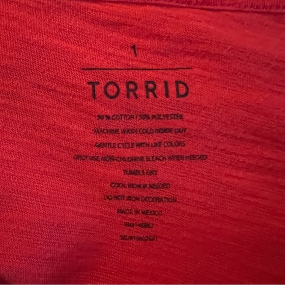 Torrid Red T-Shirt No One Cares size 1 - Picture 3 of 3